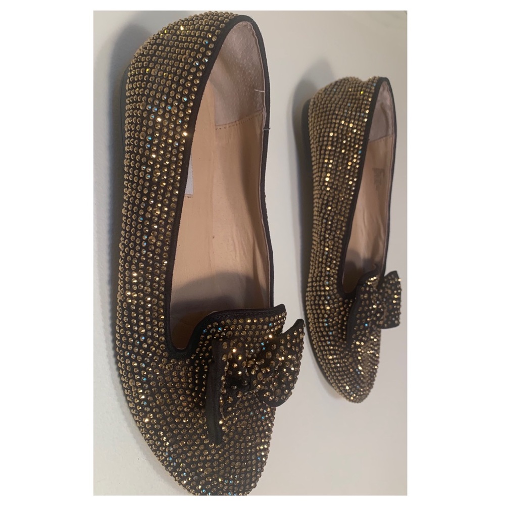 Steve Madden- Spiked Gold Black Flats
